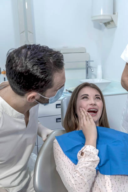 Best Emergency Dental Care for Broken or Chipped Teeth in Monticello, IA